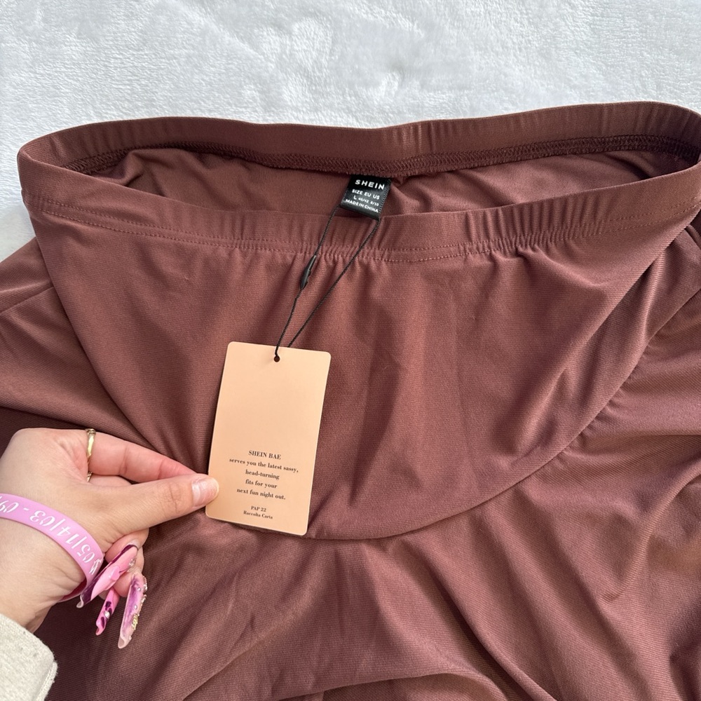 Shein Ruffle Skort - Picture 2 of 5